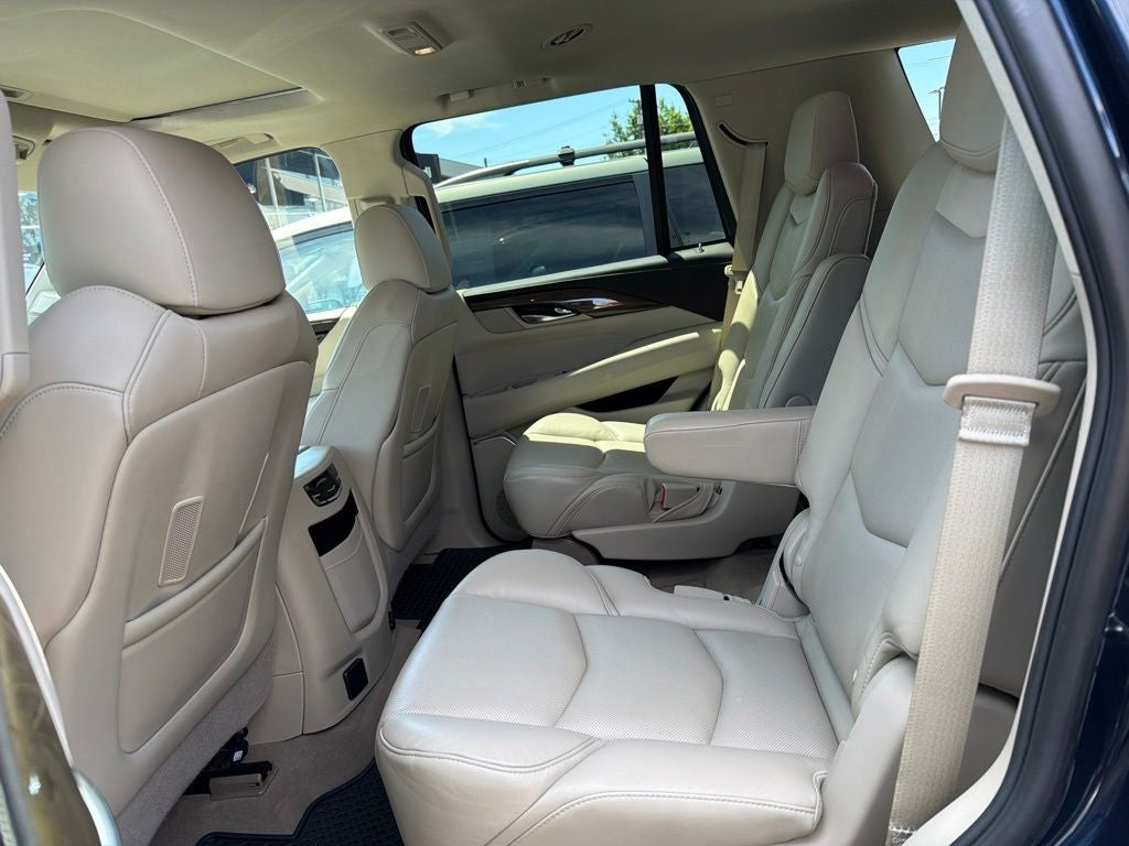2020 Cadillac Escalade Luxury
