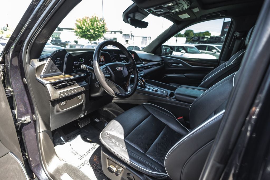 2022 Cadillac Escalade Premium Luxury