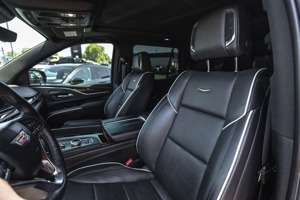 2022 Cadillac Escalade Premium Luxury