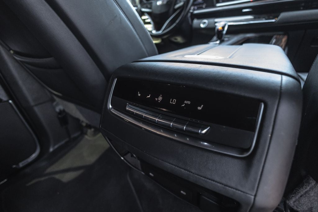 2022 Cadillac Escalade Premium Luxury