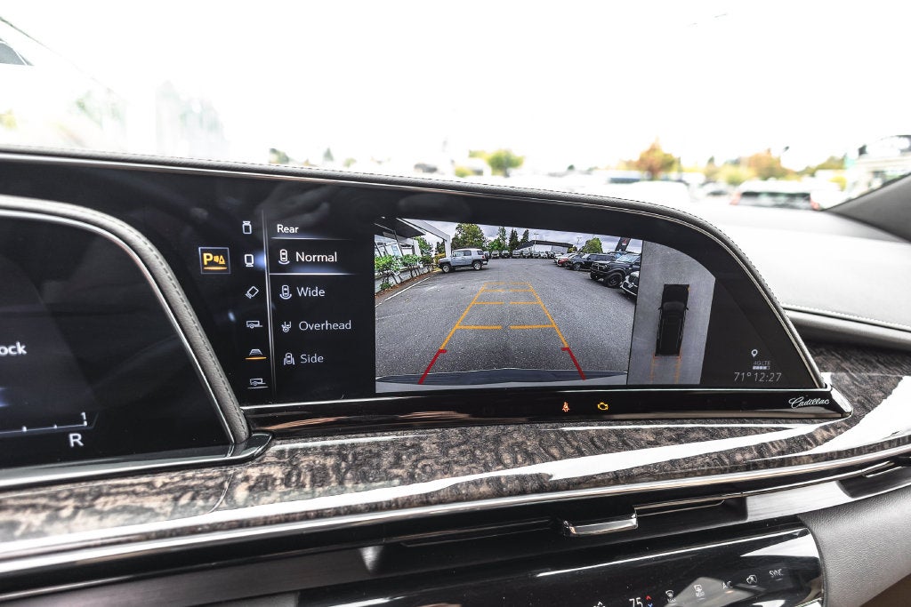 2023 Cadillac Escalade Premium Luxury