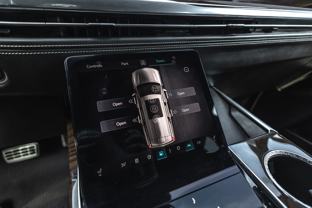 2025 Cadillac Escalade Sport Platinum