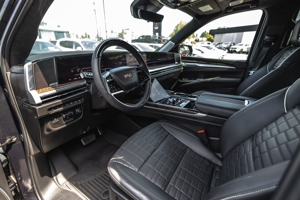 2025 Cadillac Escalade Sport Platinum