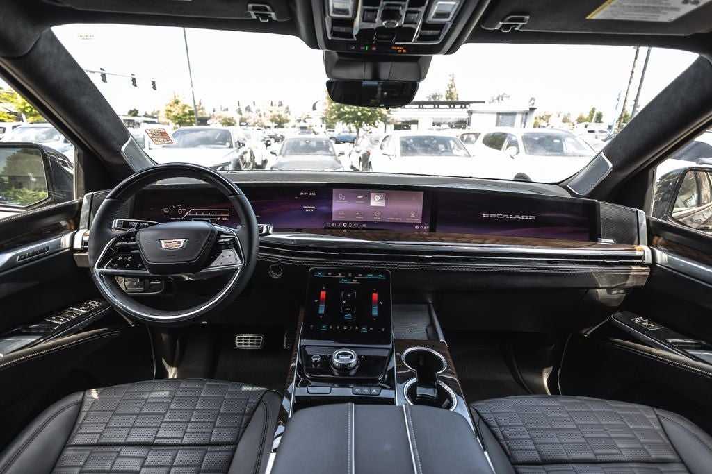 2025 Cadillac Escalade Sport Platinum