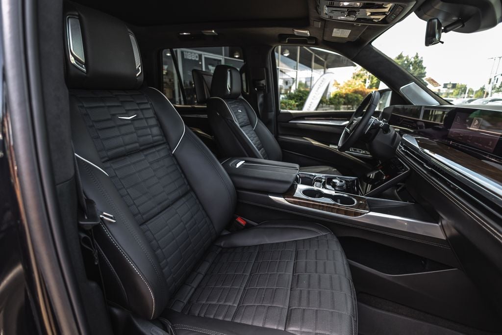 2025 Cadillac Escalade Sport Platinum