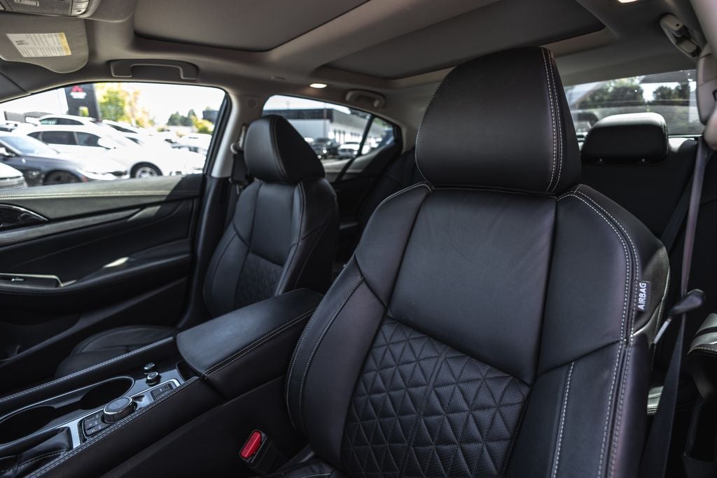 2023 Nissan Maxima Platinum