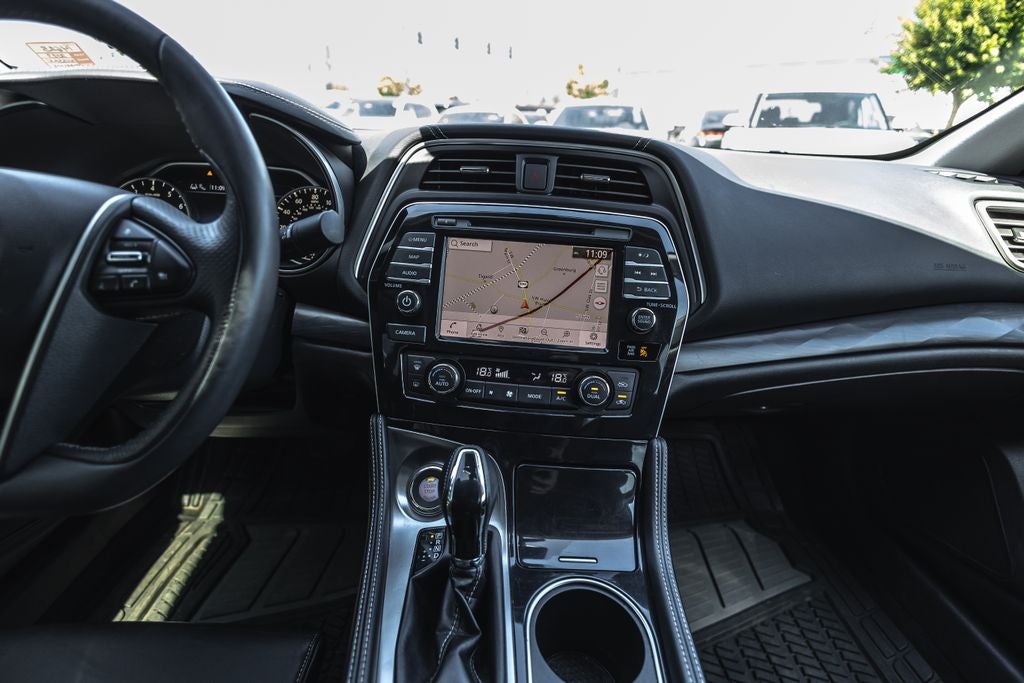 2023 Nissan Maxima Platinum