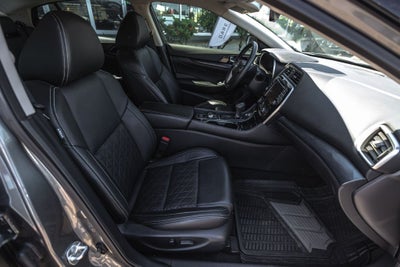 2023 Nissan Maxima Platinum