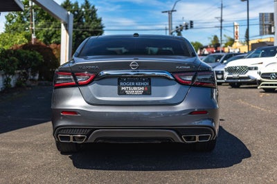 2023 Nissan Maxima Platinum