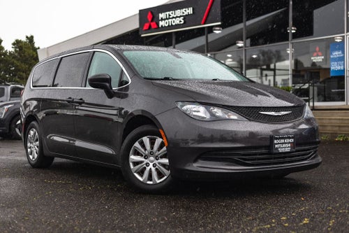 2020 Chrysler Voyager L