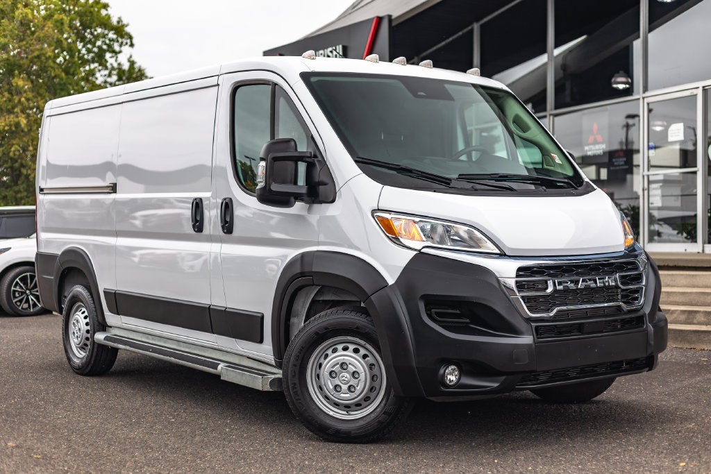 2025 RAM ProMaster 2500 Base