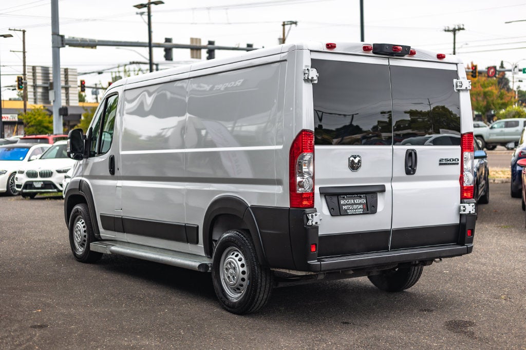 2025 RAM ProMaster 2500 Base