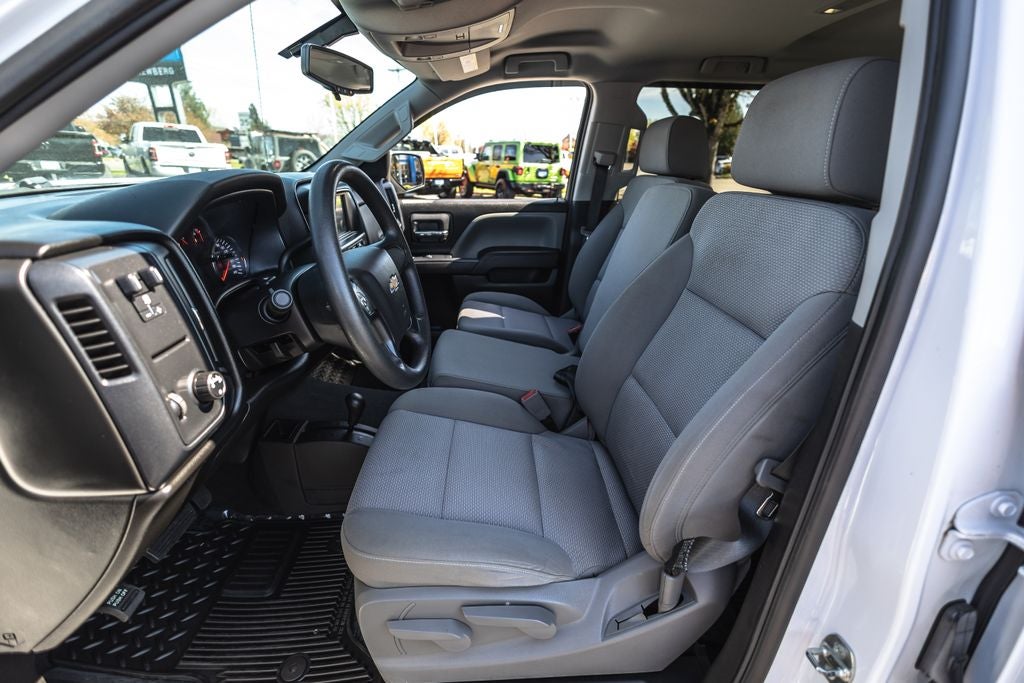 2018 Chevrolet Silverado 1500 Custom