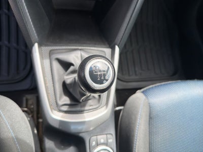 2019 Toyota Yaris L