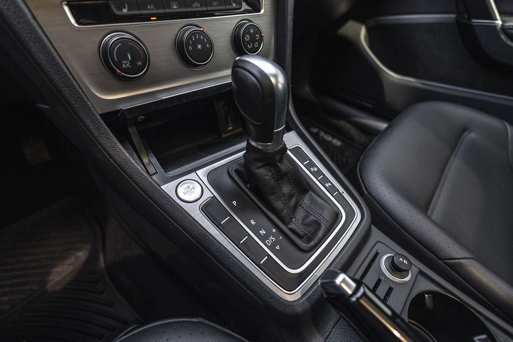2016 Volkswagen Golf TSI SE 4-Door