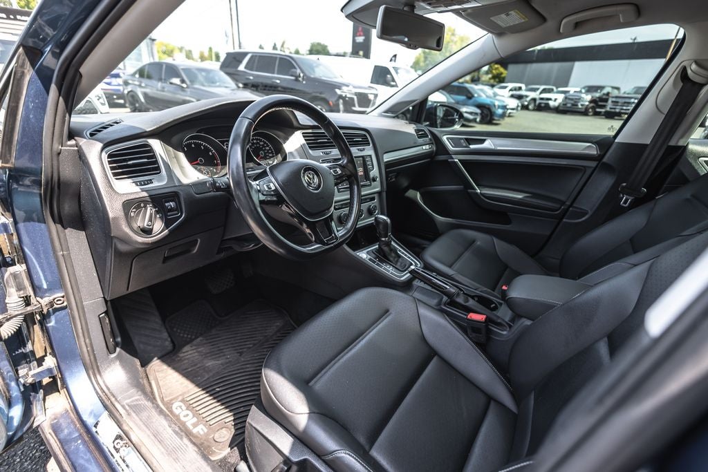 2016 Volkswagen Golf TSI SE 4-Door