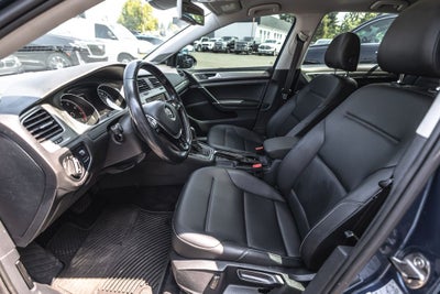 2016 Volkswagen Golf TSI SE 4-Door