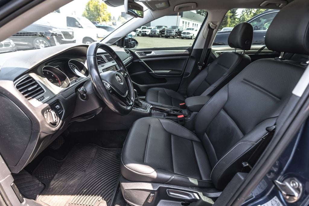 2016 Volkswagen Golf TSI SE 4-Door