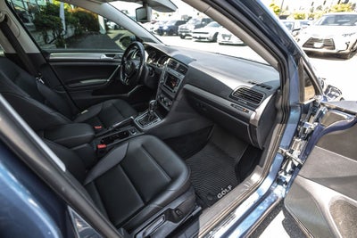 2016 Volkswagen Golf TSI SE 4-Door