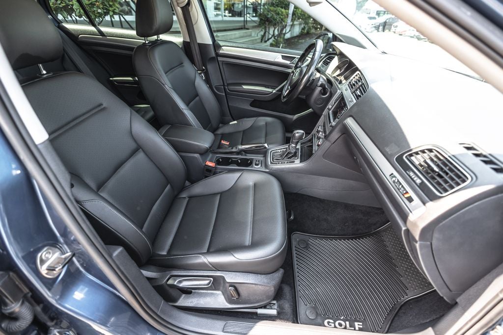 2016 Volkswagen Golf TSI SE 4-Door