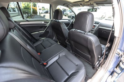 2016 Volkswagen Golf TSI SE 4-Door