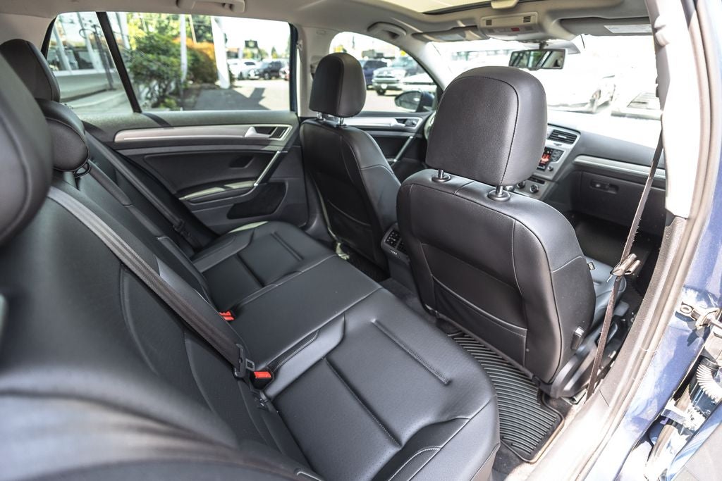 2016 Volkswagen Golf TSI SE 4-Door