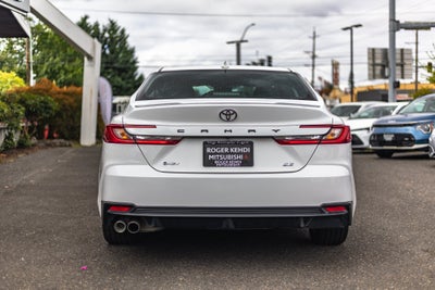 2025 Toyota Camry SE