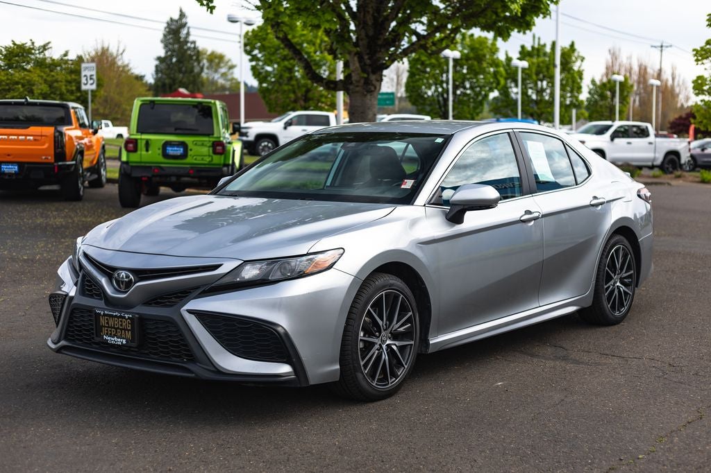 2024 Toyota Camry SE