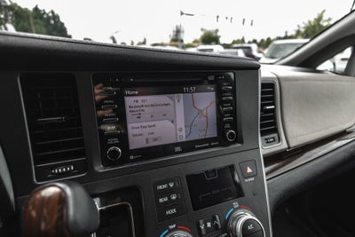 2020 Toyota Sienna Limited 7 Passenger