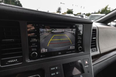 2020 Toyota Sienna Limited 7 Passenger