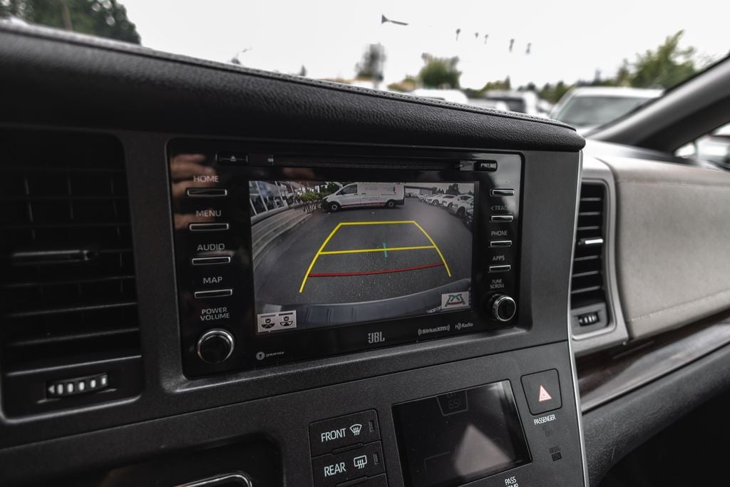 2020 Toyota Sienna Limited 7 Passenger