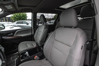 2020 Toyota Sienna Limited 7 Passenger