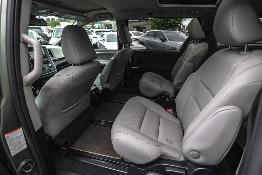 2020 Toyota Sienna Limited 7 Passenger