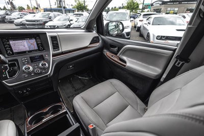 2020 Toyota Sienna Limited 7 Passenger