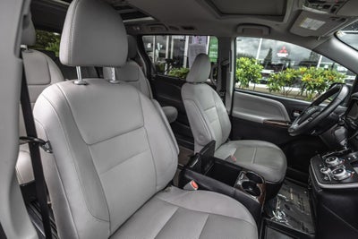 2020 Toyota Sienna Limited 7 Passenger