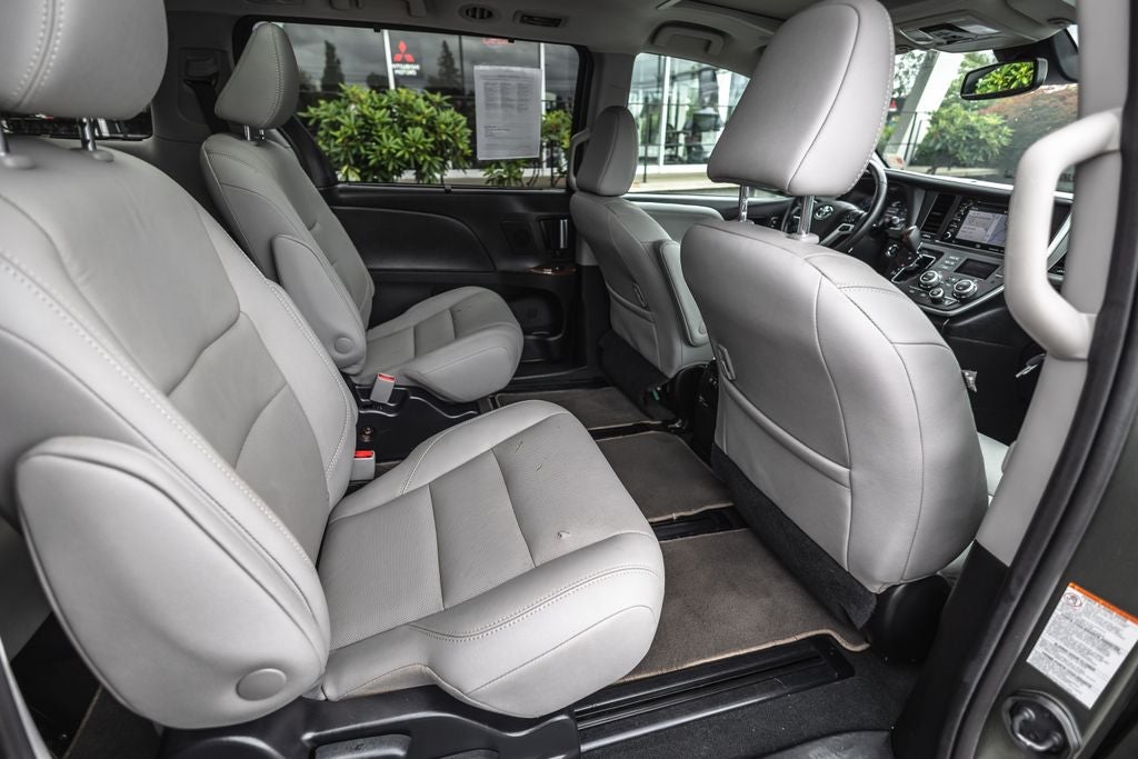 2020 Toyota Sienna Limited 7 Passenger