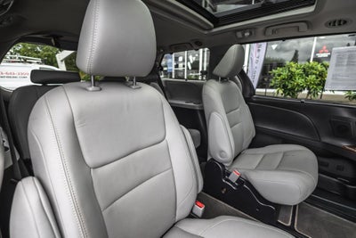 2020 Toyota Sienna Limited 7 Passenger