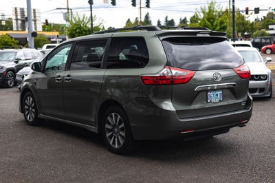 2020 Toyota Sienna Limited 7 Passenger