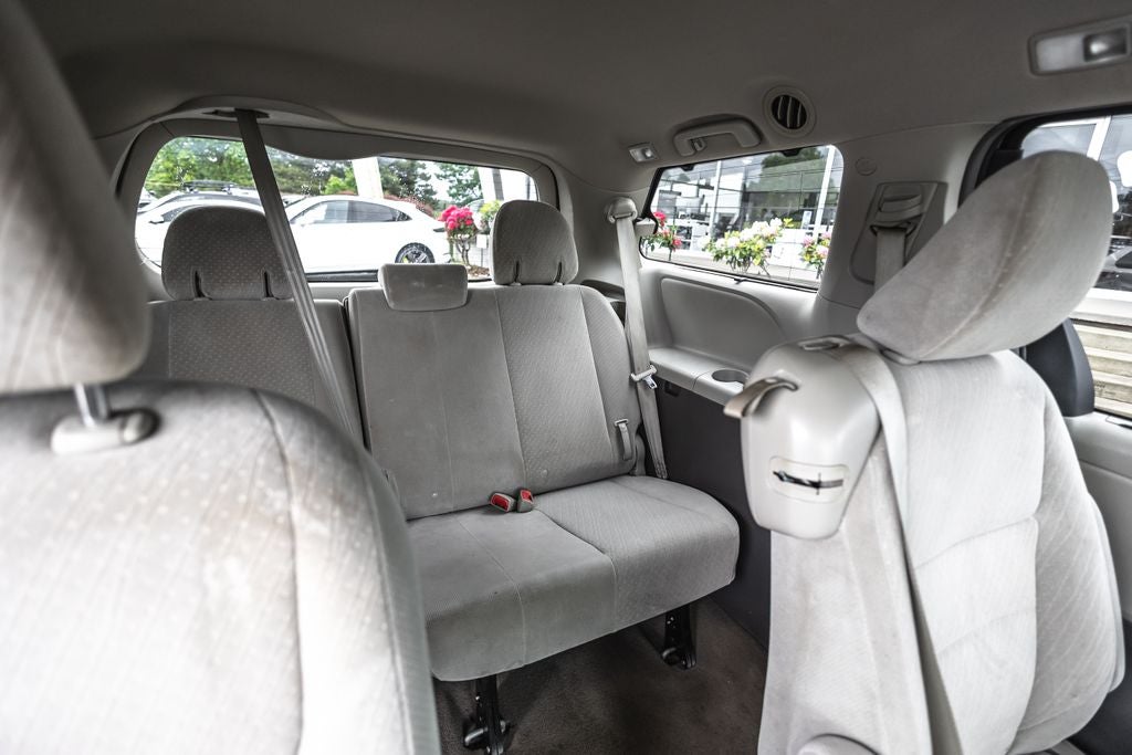 2017 Toyota Sienna LE 8 Passenger