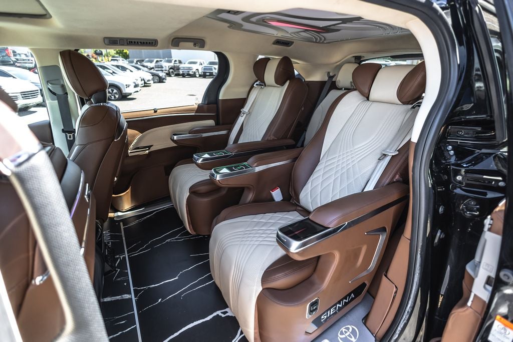 2021 Toyota Sienna XLE 7 Passenger