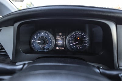2017 Toyota Sienna XLE 8 Passenger