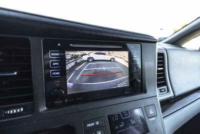 2017 Toyota Sienna XLE 8 Passenger