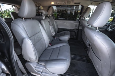 2017 Toyota Sienna XLE 8 Passenger