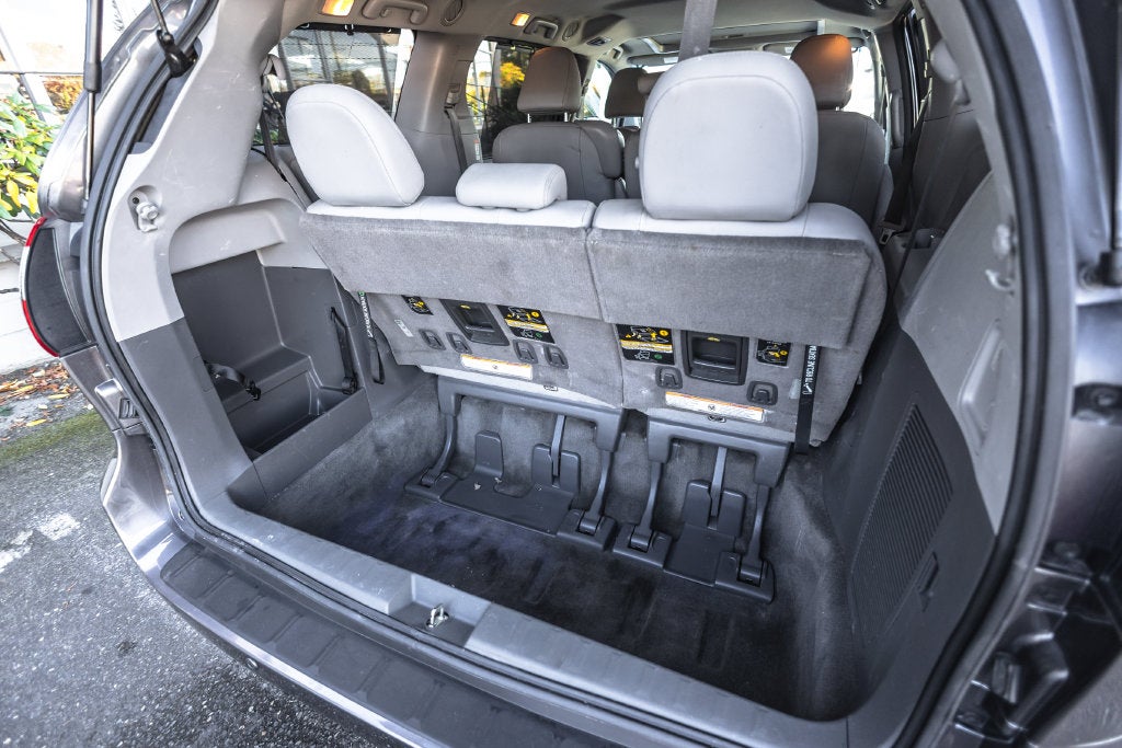 2017 Toyota Sienna XLE 8 Passenger