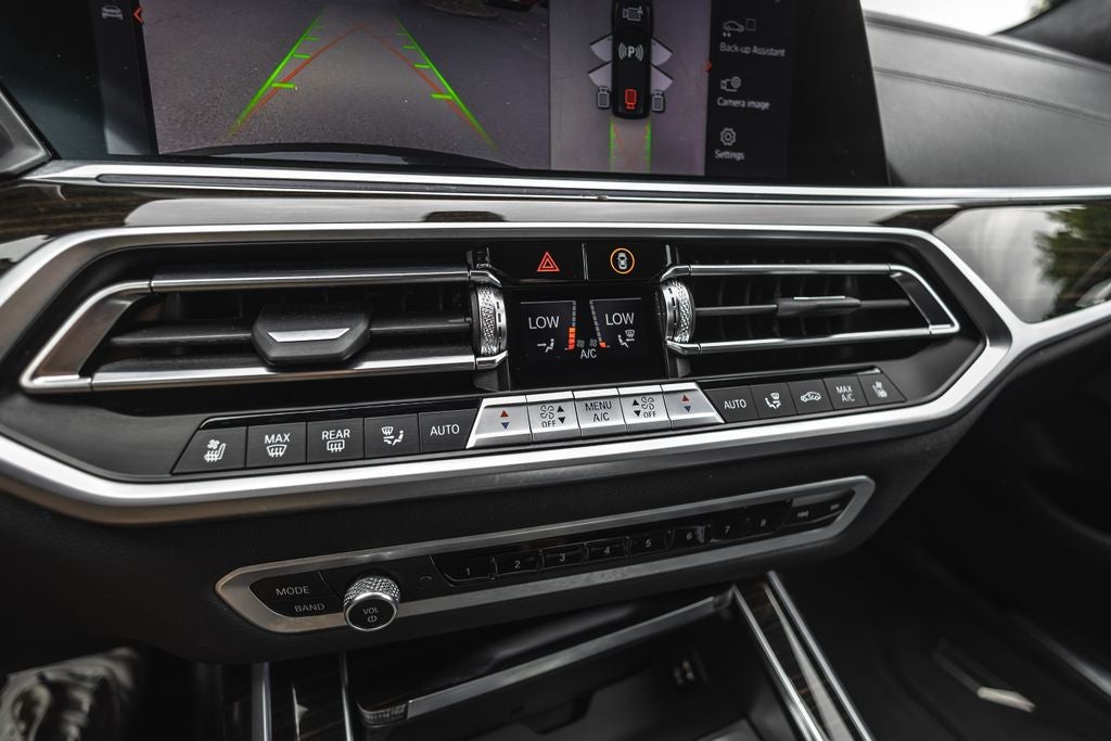 2021 BMW X7 M50i