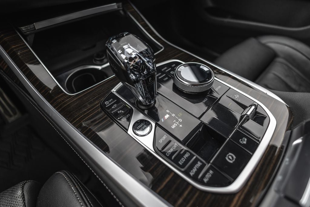 2021 BMW X7 M50i