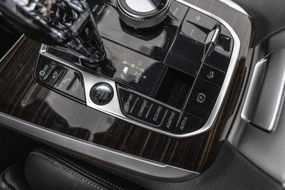 2021 BMW X7 M50i