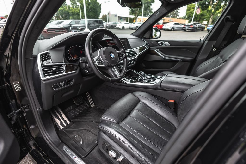 2021 BMW X7 M50i