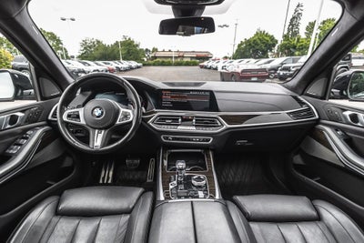 2021 BMW X7 M50i