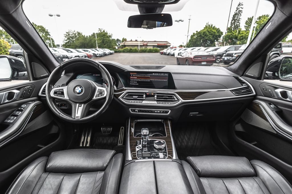 2021 BMW X7 M50i